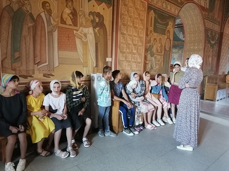 Дети из «Рождественский» посетили монастырь Оптина Пустынь